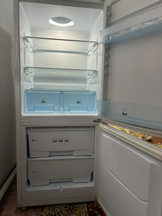 Холодильник б/у.