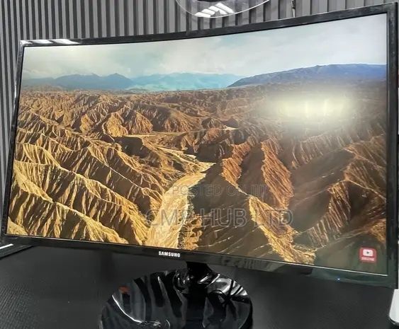 Монитор Samsung Curved
