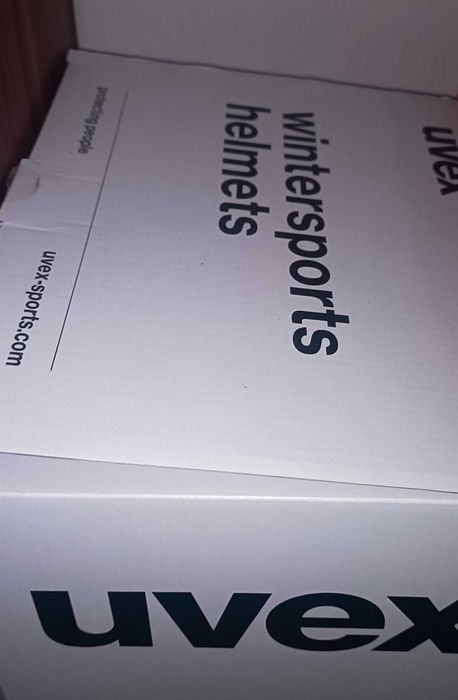 Ски каска Uvex 54-58 см