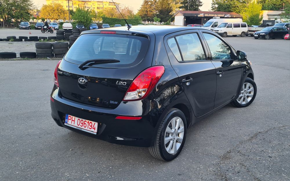 Hyundai I20 - Blue Drive 2014 * 1.3 Benzină Clasic * Euro 5 * Led * Klimă * Jante * Import Olanda