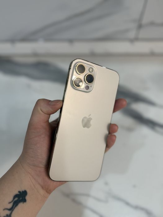 Срочно продам айфон 12 про макс