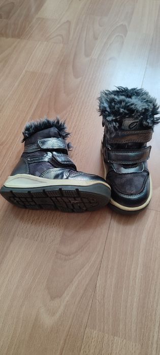 Детска обувки за зимата