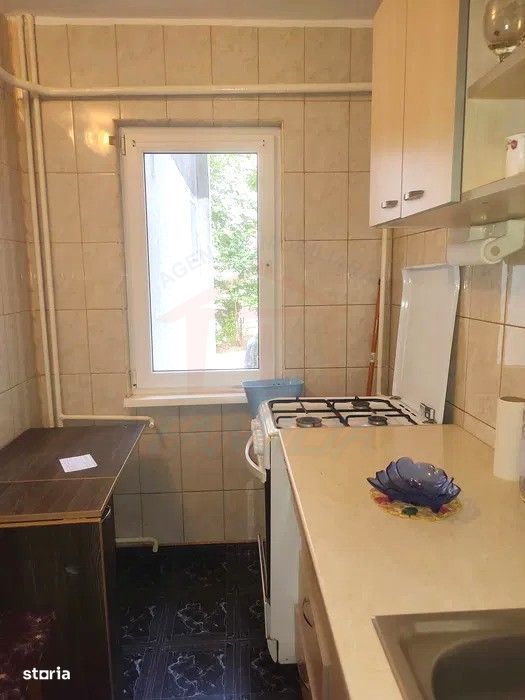 Apartament cu 2 camere decomandate, parter, luminos - Micro 13