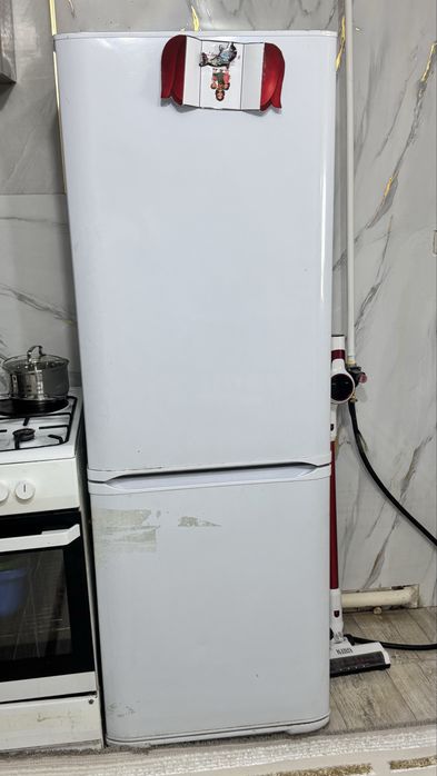 Продам холодильник