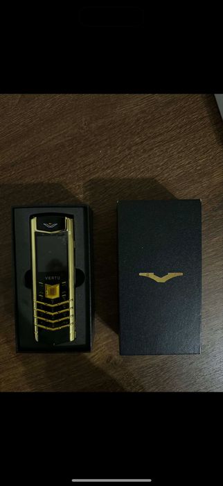 Telefon Vertu impecabil