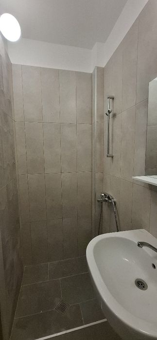 Дава се под наем Многостаен апартамент в Пловдив, Младежки Хълм - 200 кв.м за 816 € - Снимка #12