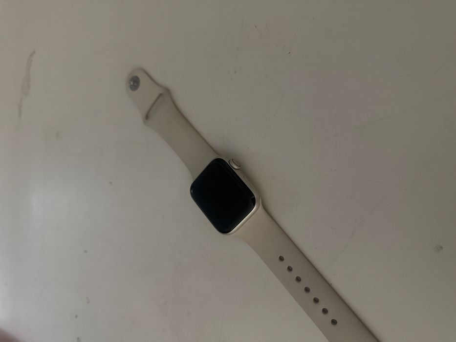 Apple Watch (в отличном состоянии)