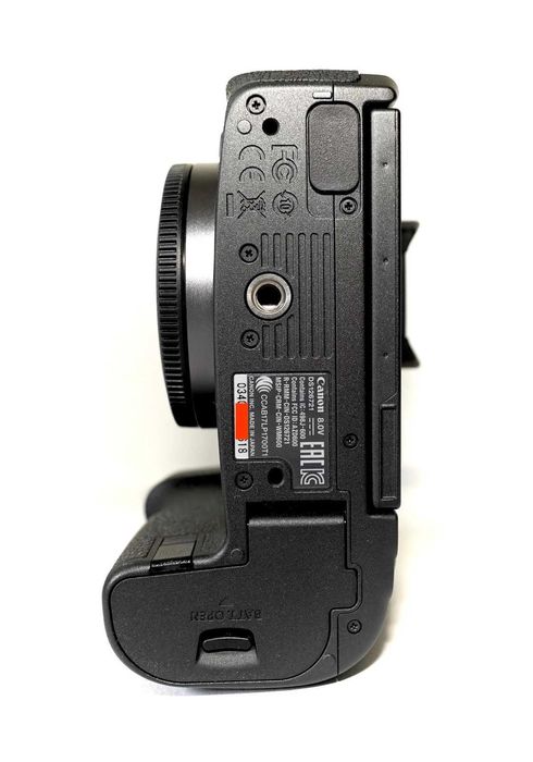 КАТО НОВ! Canon EOS R + обектив RF 24-105 f4 L IS USM,само 3400 кадъра