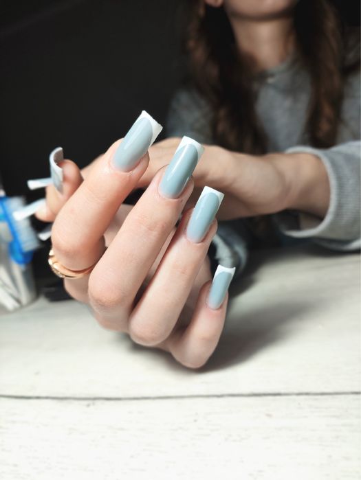 Нужны модели на маникюр