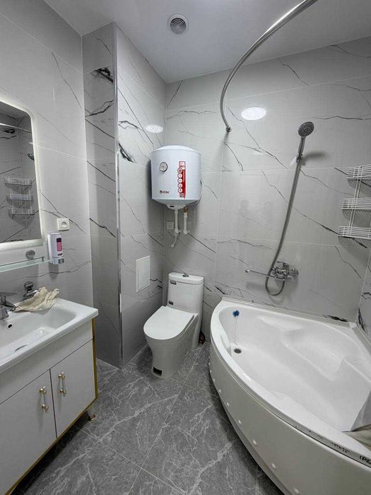 Продаётся 3х комн квартира на 4 этаже Ор-р Северный Копилка