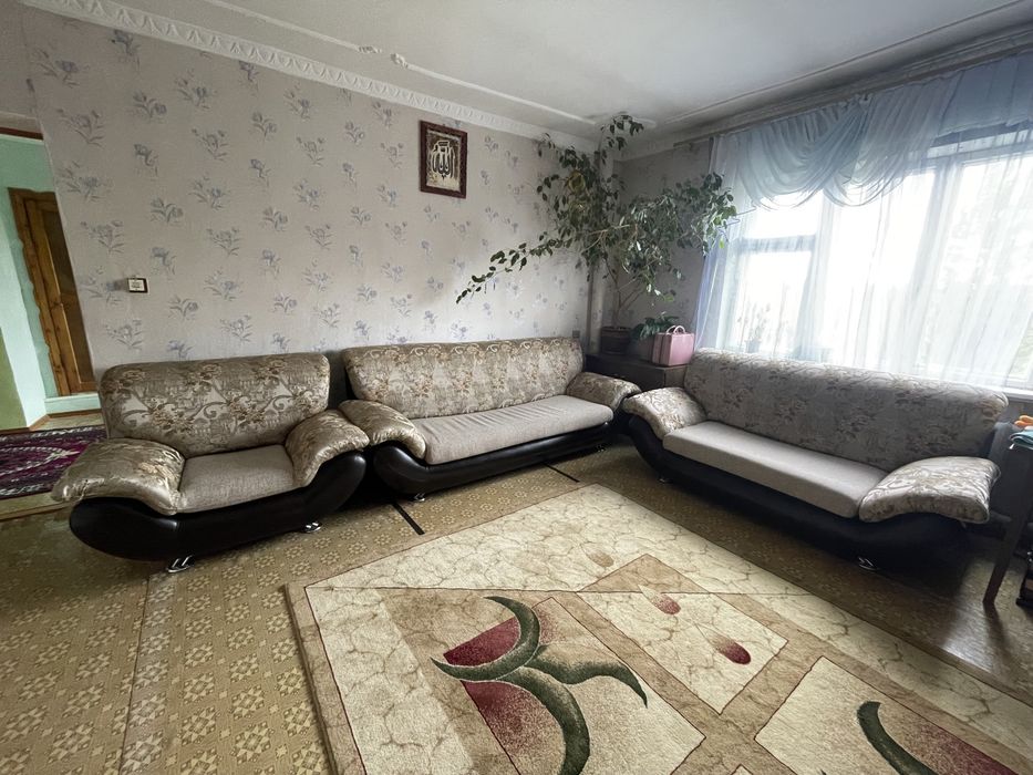 Продам диван уголок в хоршем состоянии