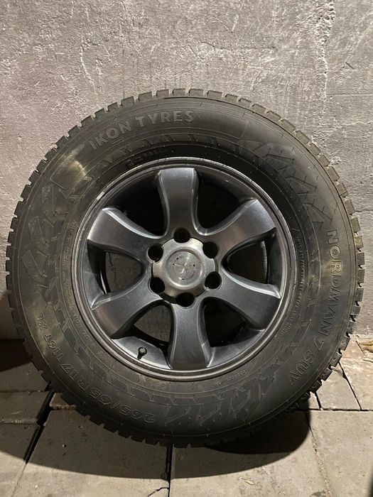 Диски с резиной зима  265/65 R17