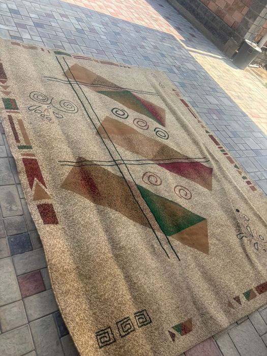 Продам ковер 3х4