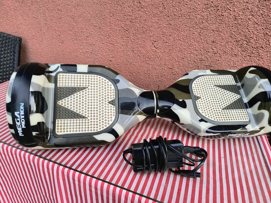 Vând Hoverboard Mega Motion în stare perfectă