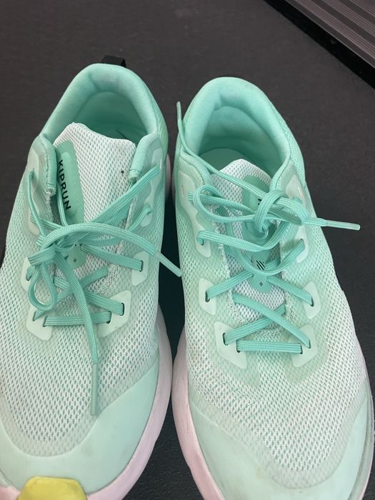 Adidasi foarte usori pentru copii alergare KIPRUN, marime 35