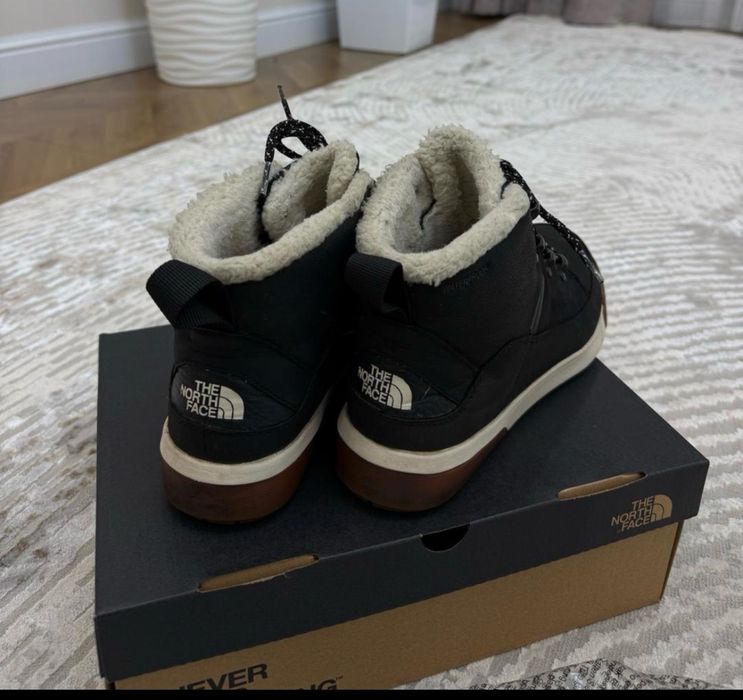 Продам ботинки North Face