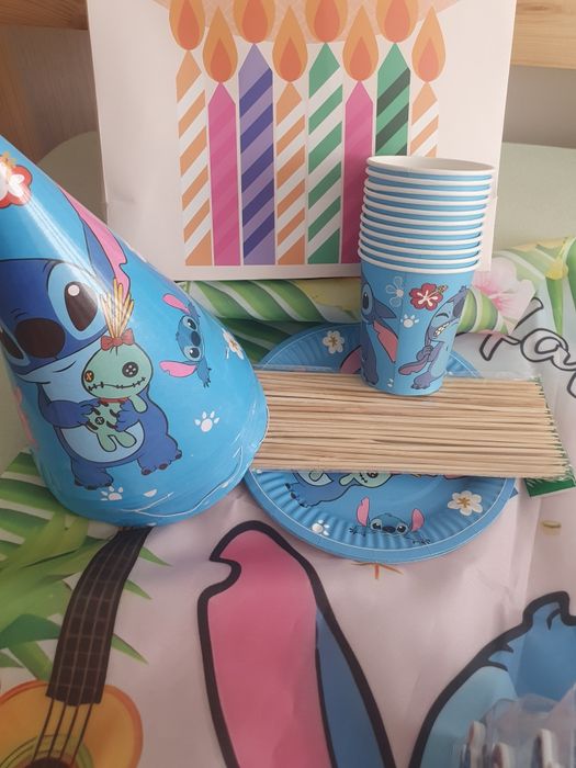 Праздничная одноразовая посуда