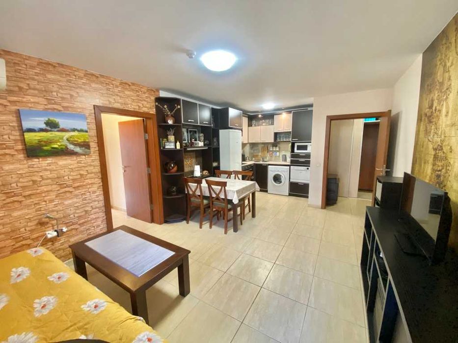 Продава се Тристаен апартамент в Свети Влас - 89 кв.м за 774 €/кв.м - Снимка #2