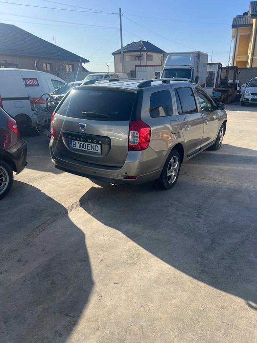 vand dacia logan 898 benzina turbo cu gaz avariata masina porneste