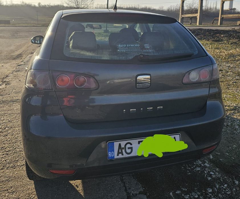 Vând Seat Ibiza 2006 /1.2 ; benzina ,Pitești . Proprietar .