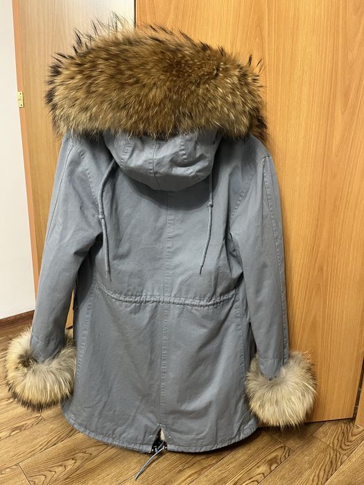 Парка из натурального меха, новая, голубая, песец