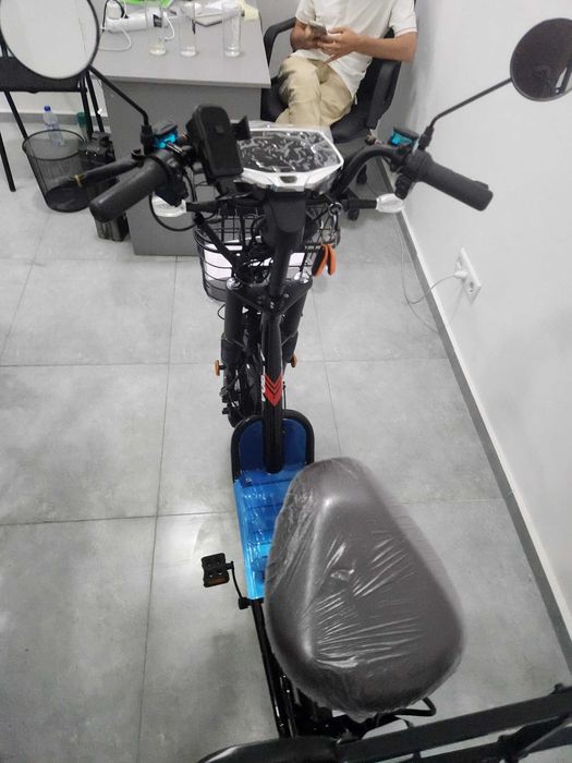 Skuter Elektricheskiy JEYRAN Скутер электрический JEYRAN Монстр Elektr