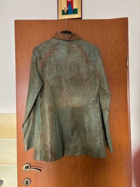 Geaca dama piele naturala. Marimea 38