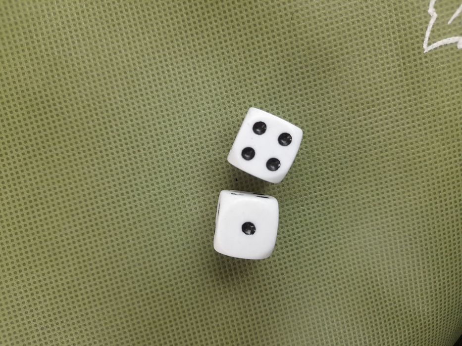 Продаю кости игральные