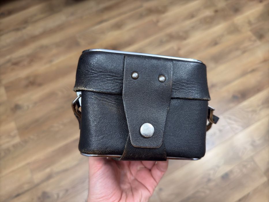 Husa piele aparat foto vintage Zenit, in stare buna