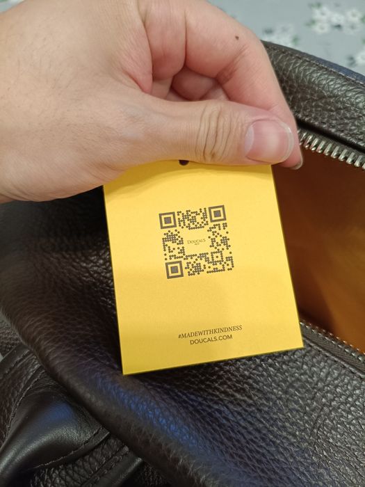 Продам сумку Doucals