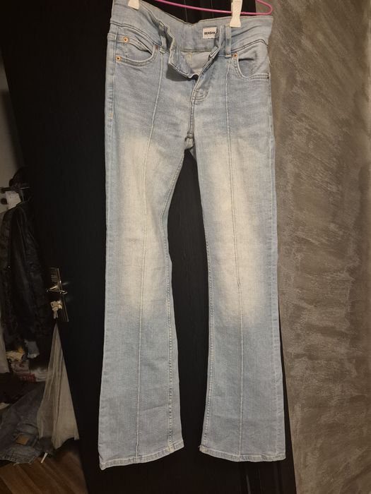 Vand pantaloni 34'36 marimea