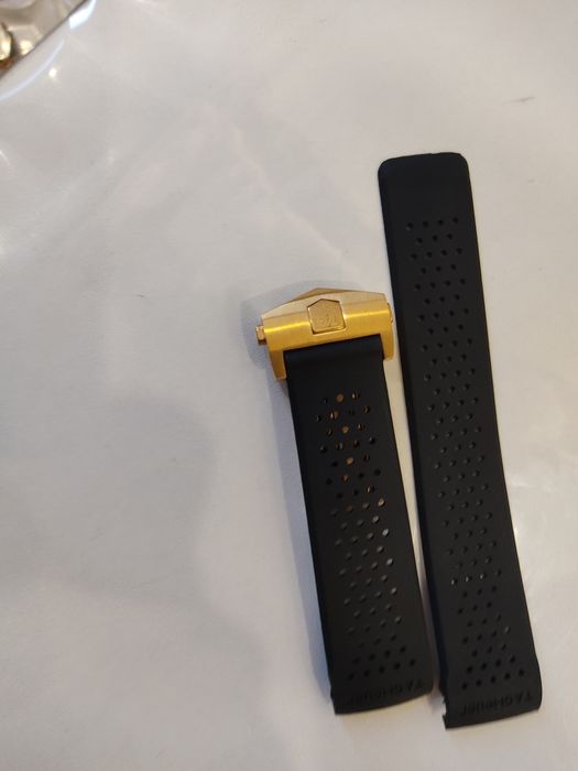 Ремешки на часы TAGHEUER