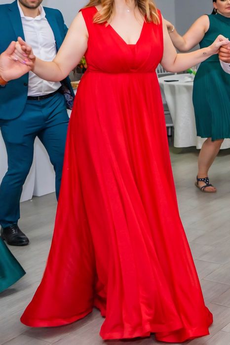 Rochie elegantă mărimea 48