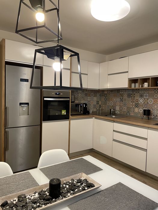 Apartament demisol Cornitoiu