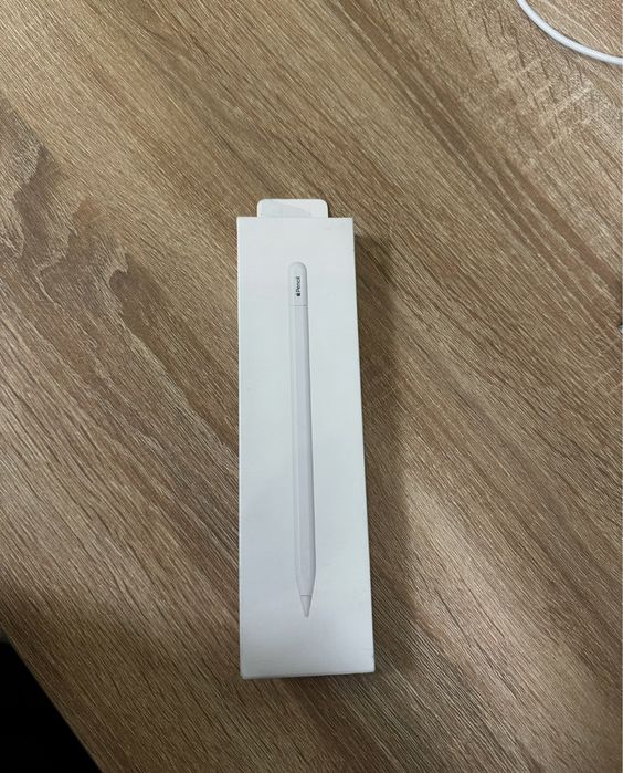 Apple Pencil. USB-C