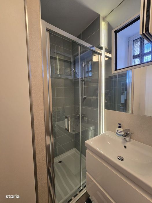 Metrou Calea Grivitei - centrala si loc de parcare