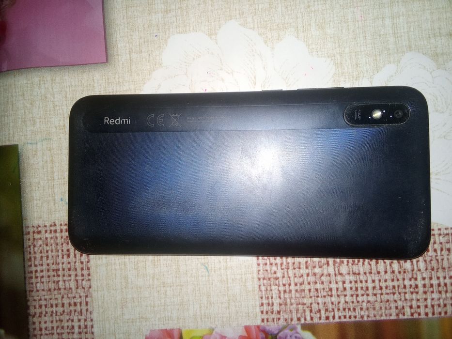 Redmi 9A 32 gb худди яангидек заряади 2-3 Кун кетади ишлаши яахши