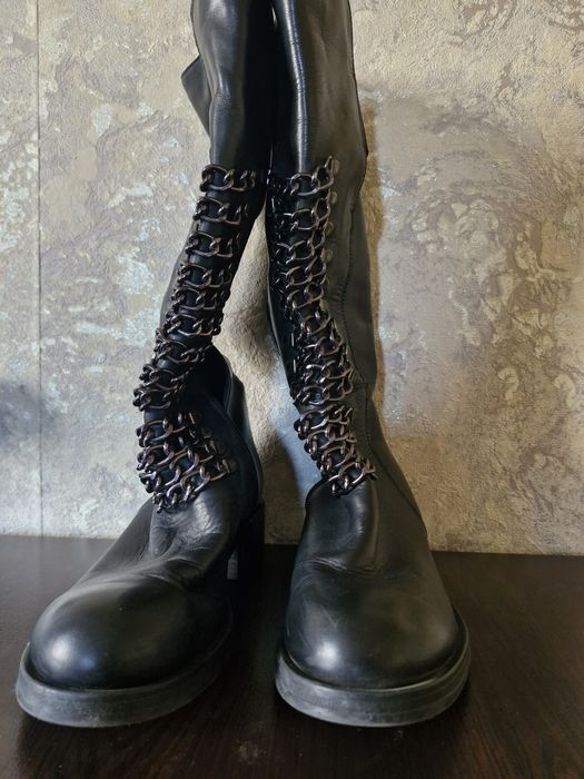 Дамски кожени ботуши