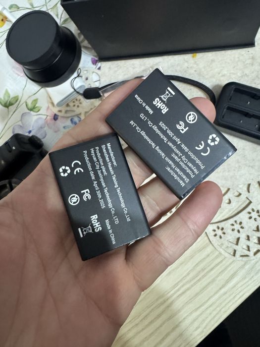 Aparat foto NOU la cutie