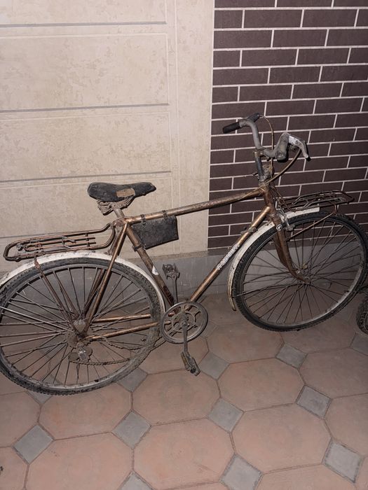 Ural velosiped sotiladi
