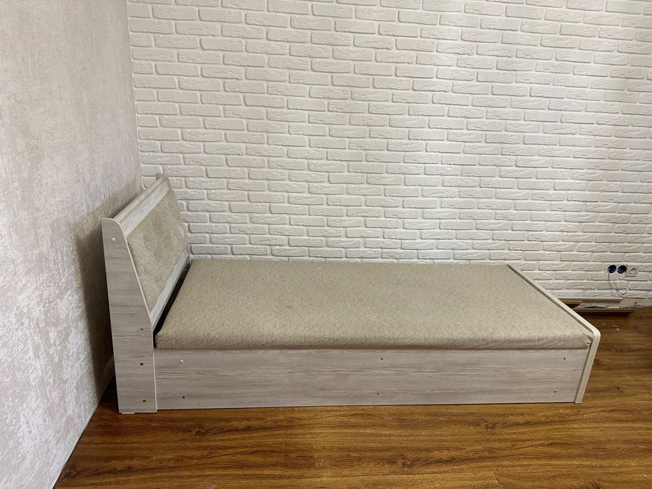 Кровать односпалка