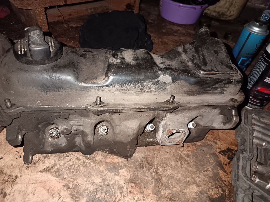 Продам двигатель в разборе  1.8