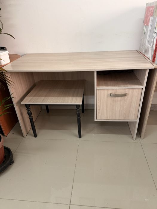 Стол однотумбовый офисный