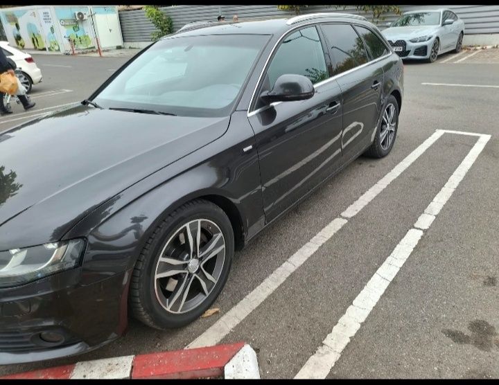 Vând audi A4 brek