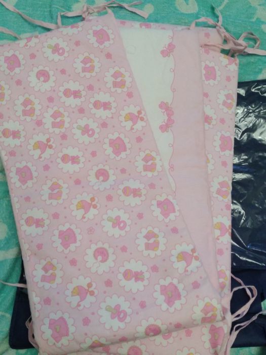 Бортики на кроватку