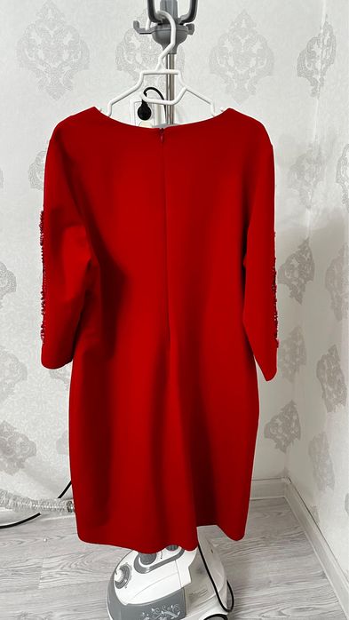 Платья для дам 54 р-р