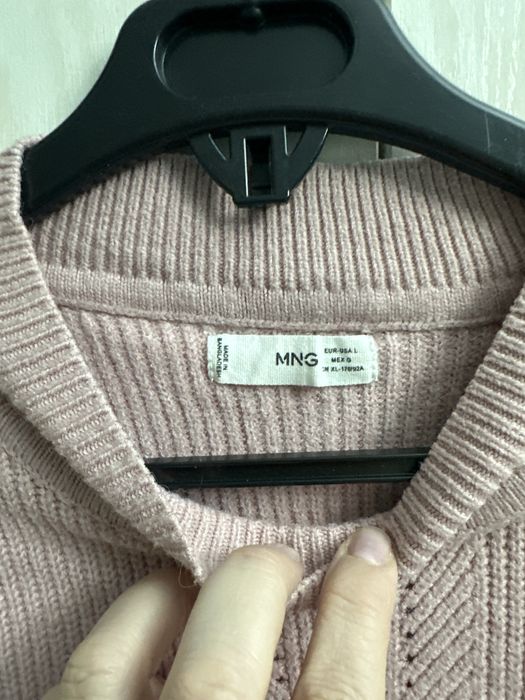 Продам свитер женский