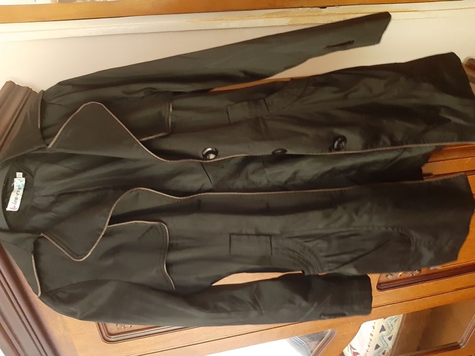 Trench Dama Negru, marimea 40. Super Pret!!! NEGOCIABIL!