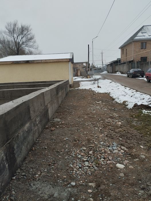 Продам участок с поднятым домам