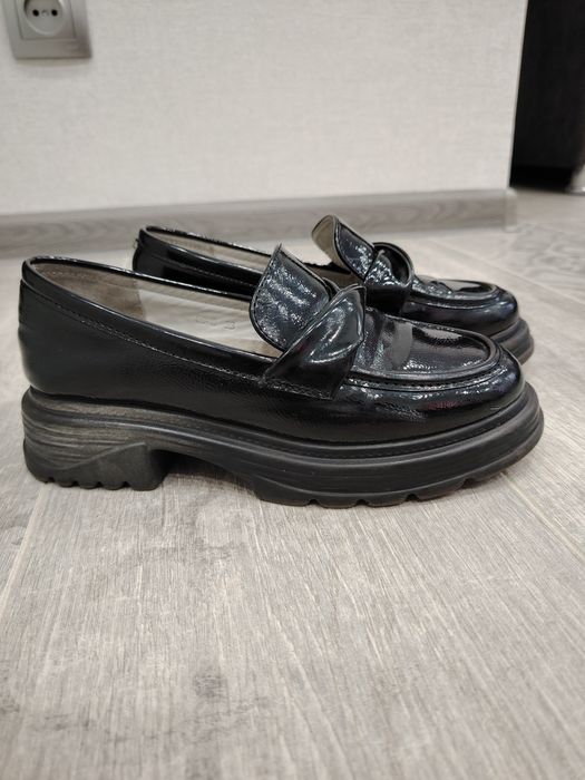 Школьные туфли для девочки